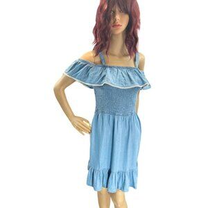 (5 for $25) SO‎ Chambray Smocked Summer Dress size Medium